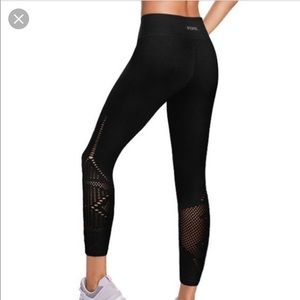 PINK Cool & Comfy HighWaisted Leggings Black M NWT